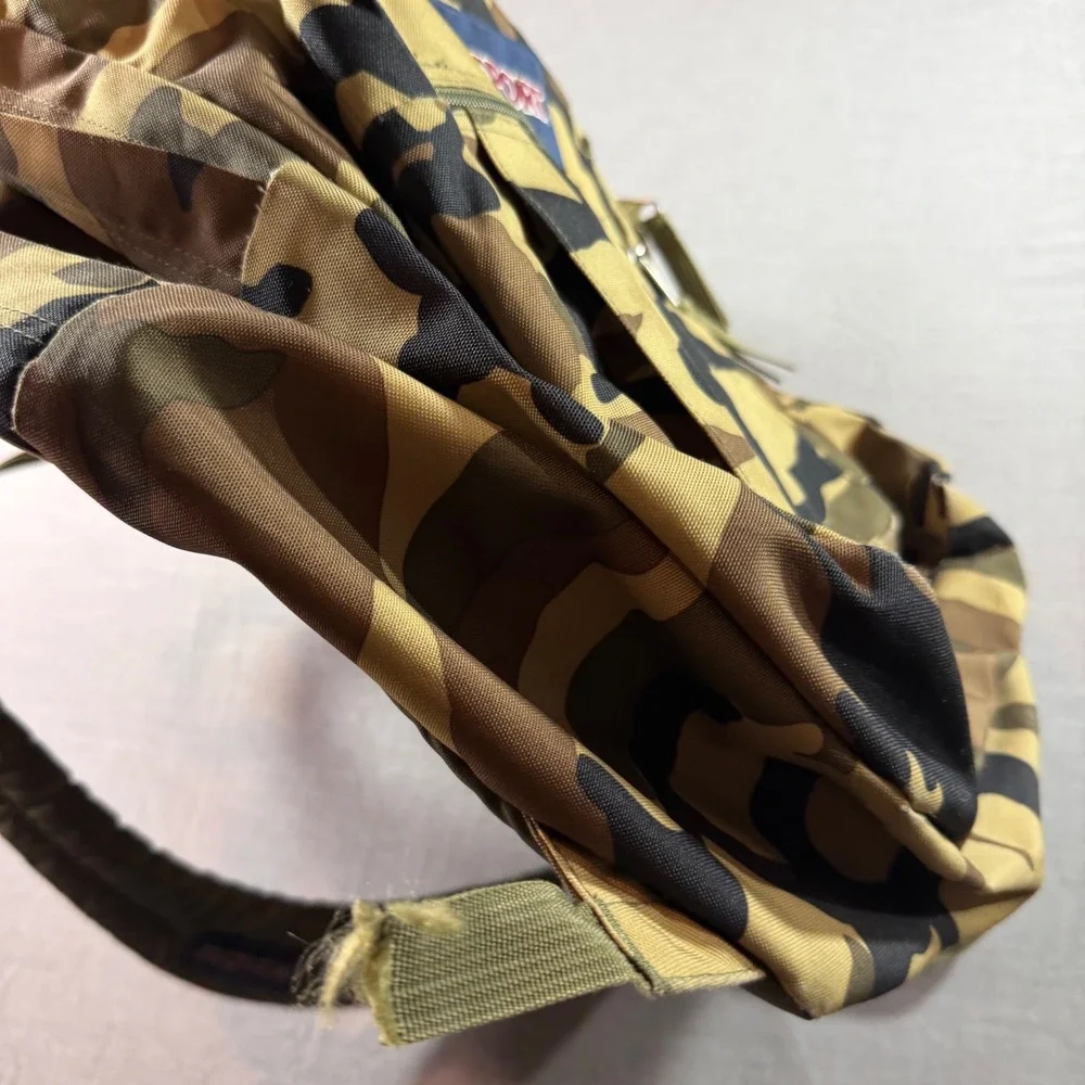 Jansport Backpack Unisex Large Camo Green Good Woodland Camouflage 2331